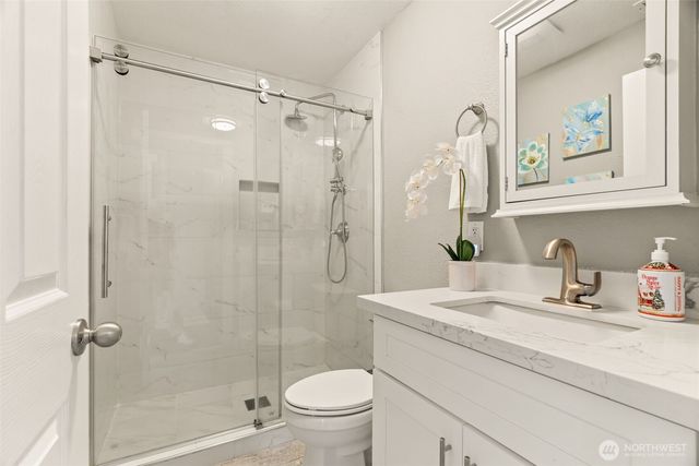 12026 NE 99th Lane, Kirkland, WA 98033