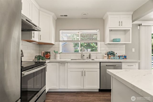 12026 NE 99th Lane, Kirkland, WA 98033