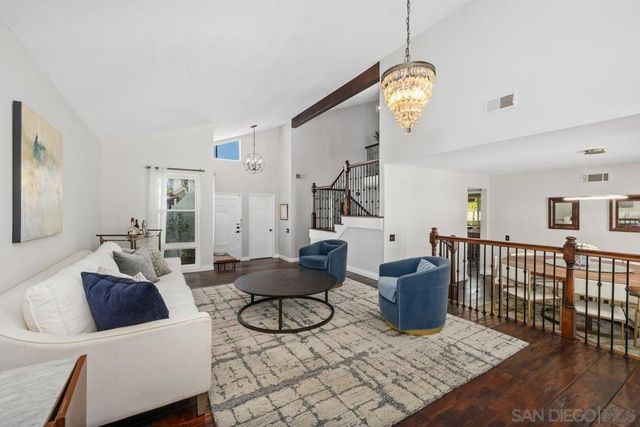 4903 Via Cinta, San Diego, CA 92122