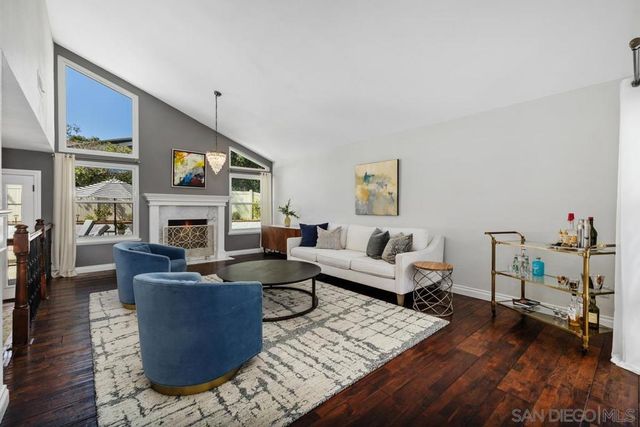 4903 Via Cinta, San Diego, CA 92122