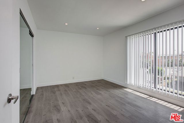 2827 S La Brea Avenue 3, Los Angeles, CA 90016