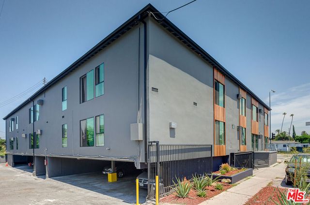2827 S La Brea Avenue 3, Los Angeles, CA 90016
