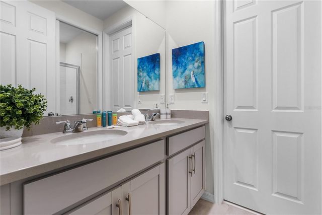 8915 TROPICAL HAVEN COURT, Kissimmee, FL 34747