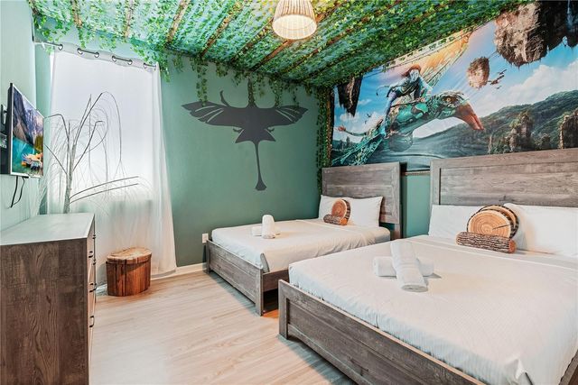 8915 TROPICAL HAVEN COURT, Kissimmee, FL 34747