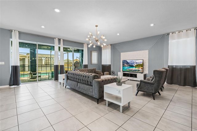 8915 TROPICAL HAVEN COURT, Kissimmee, FL 34747