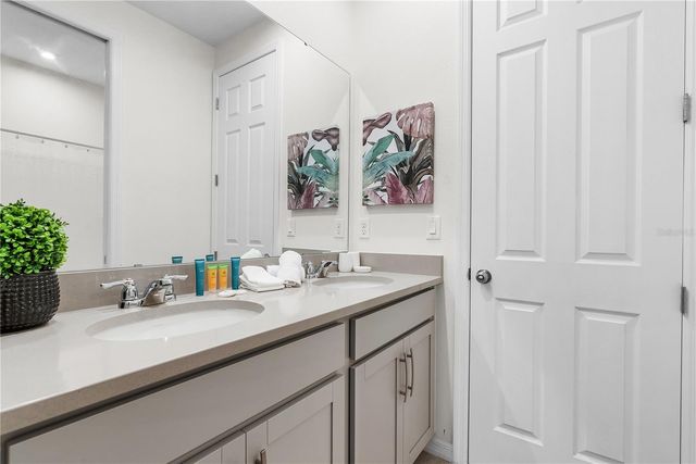 8915 TROPICAL HAVEN COURT, Kissimmee, FL 34747