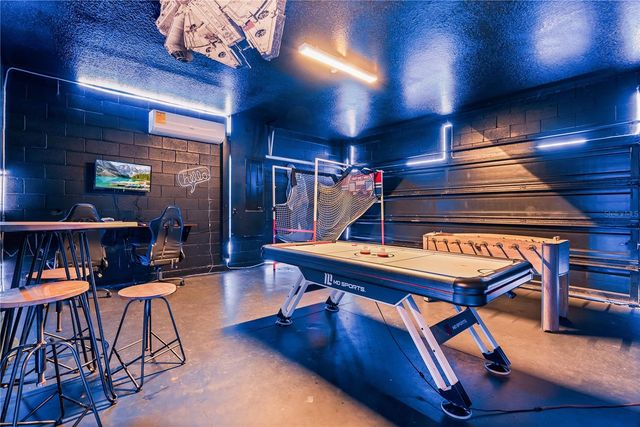 8915 TROPICAL HAVEN COURT, Kissimmee, FL 34747