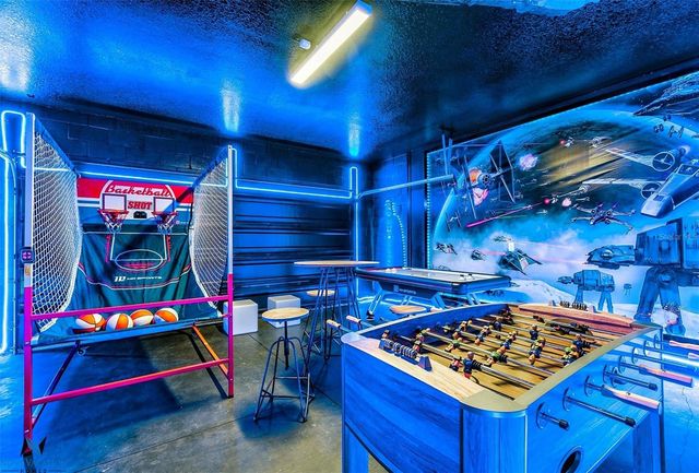 8915 TROPICAL HAVEN COURT, Kissimmee, FL 34747