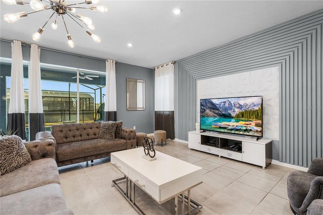 8915 TROPICAL HAVEN COURT, Kissimmee, FL 34747