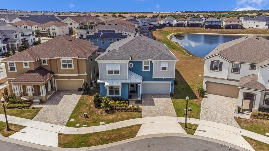 8915 TROPICAL HAVEN COURT, Kissimmee, FL 34747