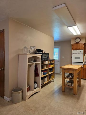 19 E 11th Street, Washington, MO 63090