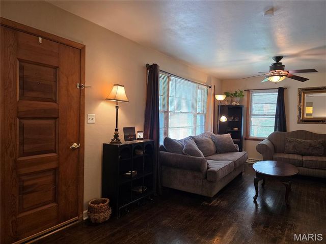 19 E 11th Street, Washington, MO 63090
