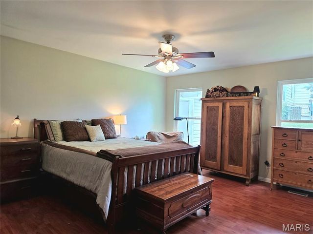 19 E 11th Street, Washington, MO 63090