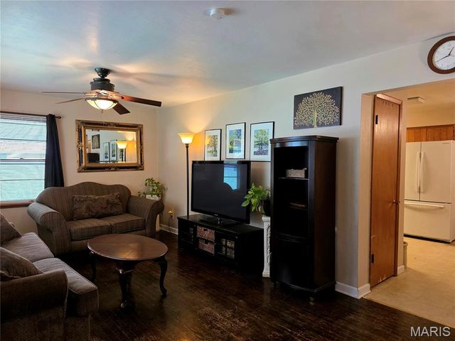 19 E 11th Street, Washington, MO 63090