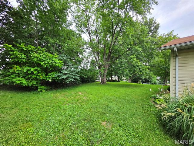 19 E 11th Street, Washington, MO 63090