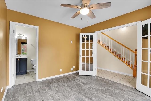 8900 31st Street 18, Brookfield, IL 60513