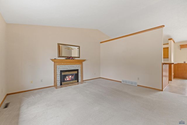 3804 PARKRIDGE DR, Rapid City, SD 57702