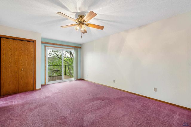 3804 PARKRIDGE DR, Rapid City, SD 57702