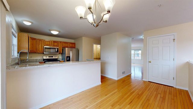 2890 Barclay Way, Ann Arbor, MI 48105