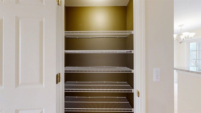 2890 Barclay Way, Ann Arbor, MI 48105