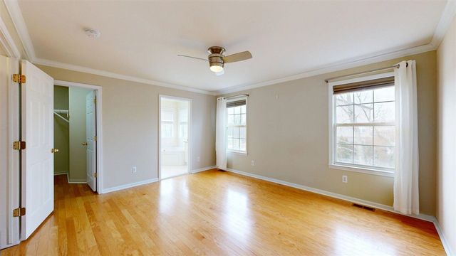 2890 Barclay Way, Ann Arbor, MI 48105