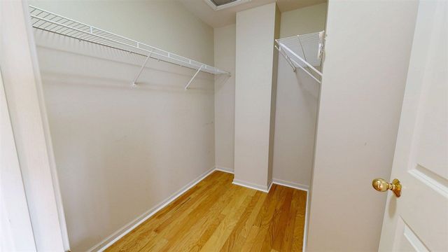 2890 Barclay Way, Ann Arbor, MI 48105