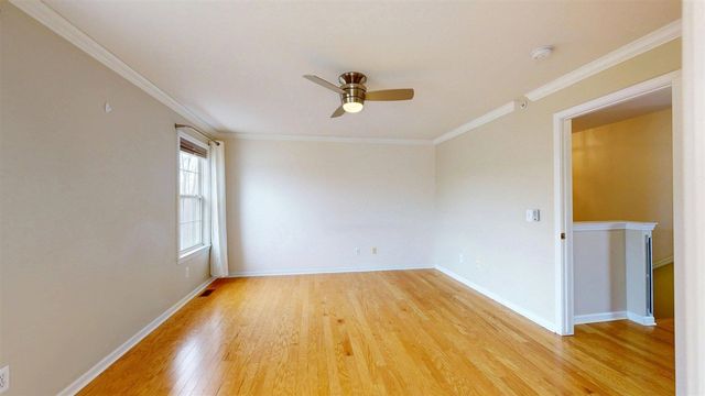 2890 Barclay Way, Ann Arbor, MI 48105