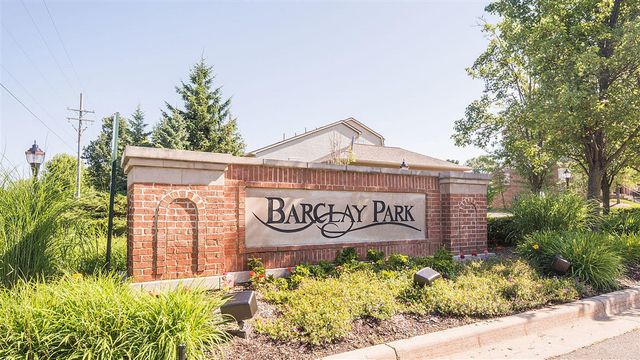 2890 Barclay Way, Ann Arbor, MI 48105