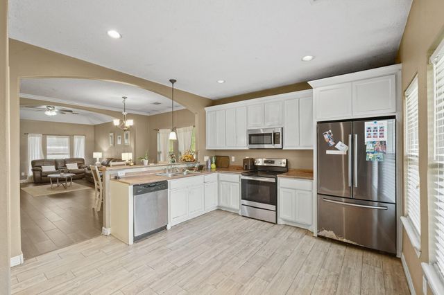 351 Cattle Drive Trail, Angleton, TX 77515