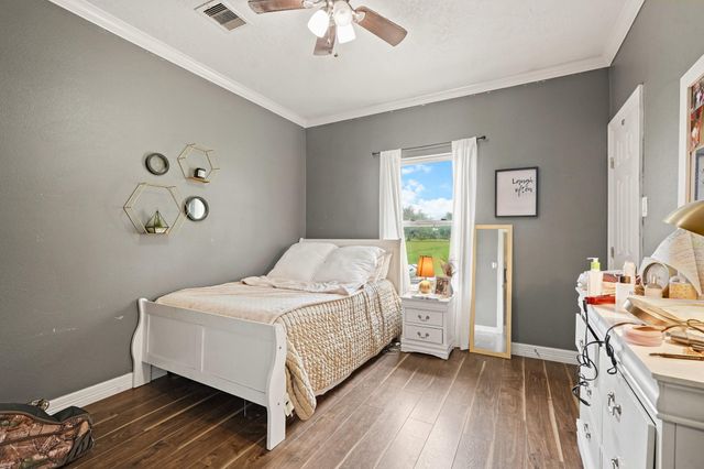 351 Cattle Drive Trail, Angleton, TX 77515