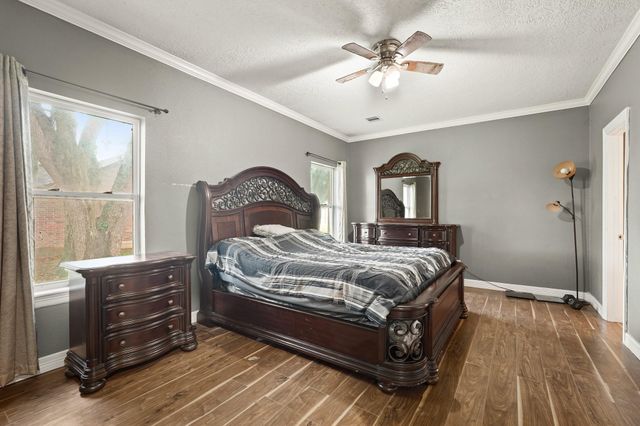 351 Cattle Drive Trail, Angleton, TX 77515