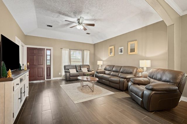 351 Cattle Drive Trail, Angleton, TX 77515