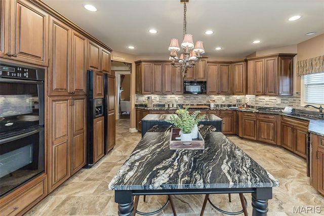 1103 Spruce Forest Drive, Lake St Louis, MO 63367