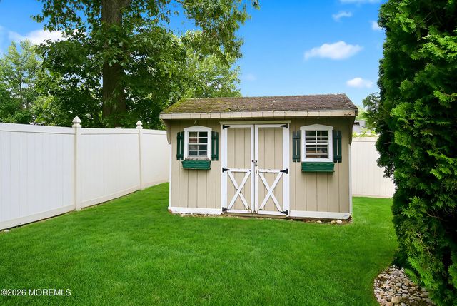 102 Susan Drive, Jackson, NJ 08527