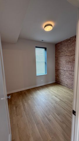 1118 S Western Avenue 3R, Chicago, IL 60612