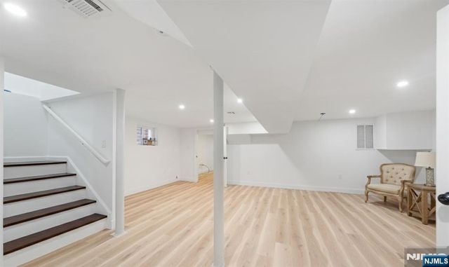 189 Oraton Parkway, East Orange, NJ 07017