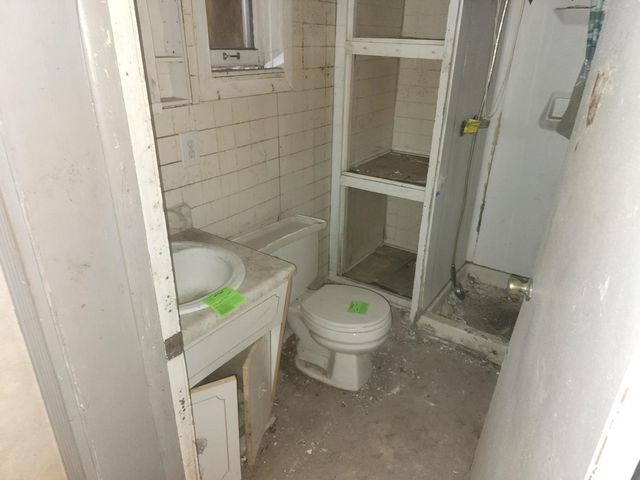 10029 S Exchange Avenue, Chicago, IL 60617