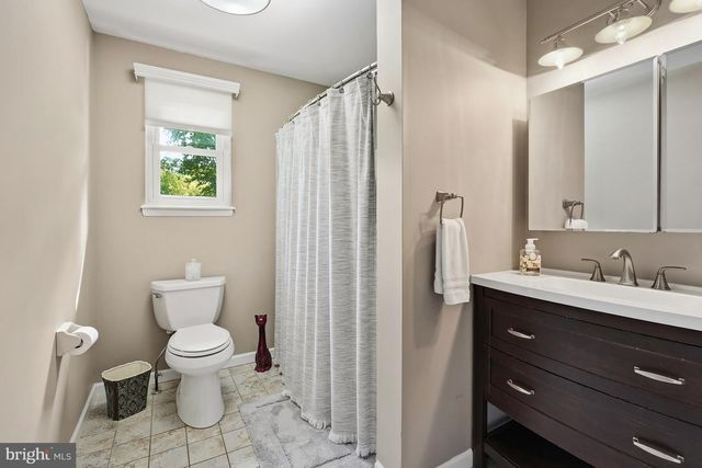 1721 WILLIS, Baltimore, MD 21227