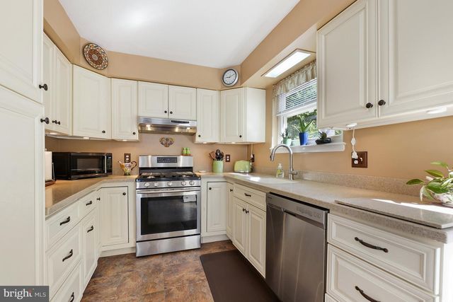 1721 WILLIS, Baltimore, MD 21227