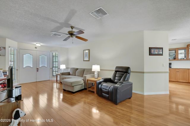 6762 Pearleaf Court, Spring Hill, FL 34606