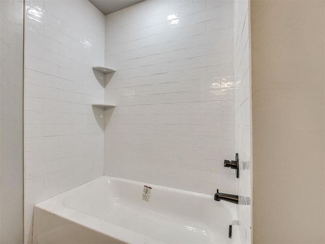 11609 Twisted Oak Road, Oklahoma City, OK 73120