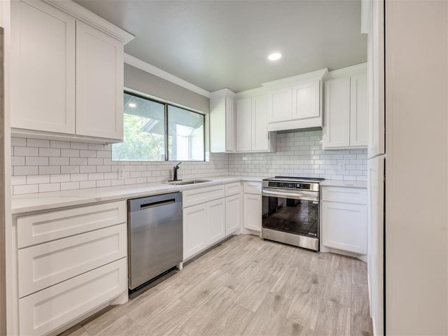 11609 Twisted Oak Road, Oklahoma City, OK 73120