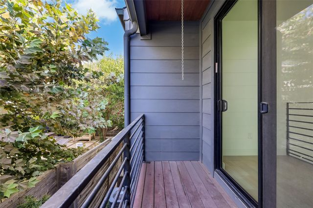 2804 E 22nd ST A, Austin, TX 78722