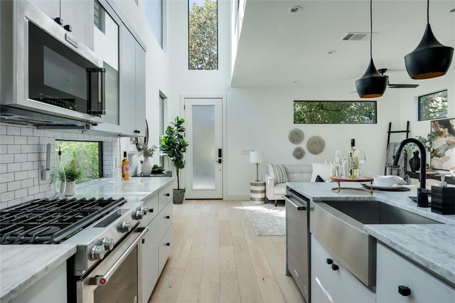 2804 E 22nd ST A, Austin, TX 78722