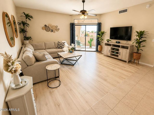 9151 W GREENWAY Road 259, Peoria, AZ 85381