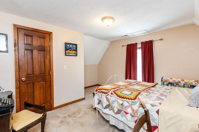 10070 St Rt 132, Pleasant Plain, OH 45162