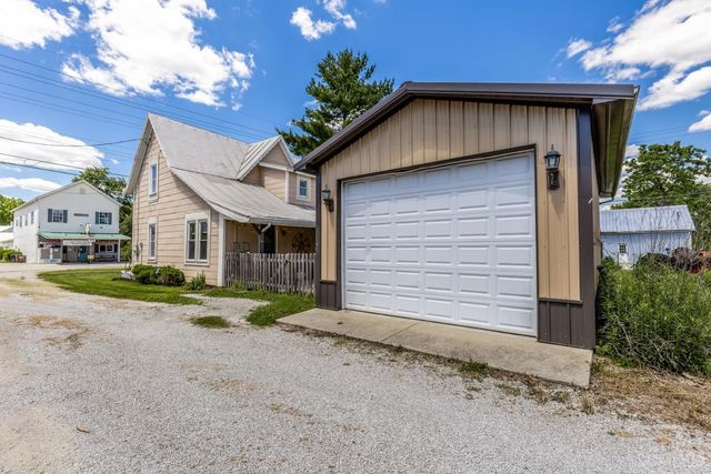 10070 St Rt 132, Pleasant Plain, OH 45162