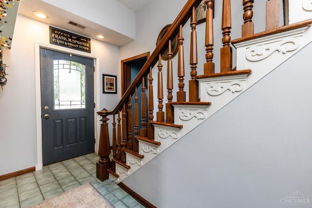 10070 St Rt 132, Pleasant Plain, OH 45162