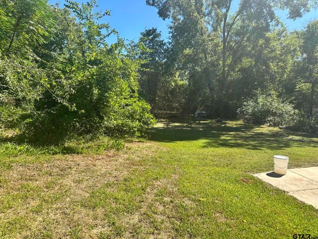 1620 S Englewood Ave., Tyler, TX 75701