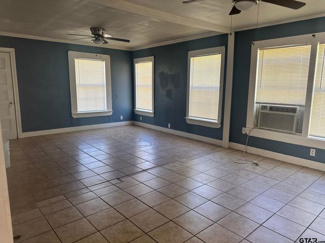 1620 S Englewood Ave., Tyler, TX 75701